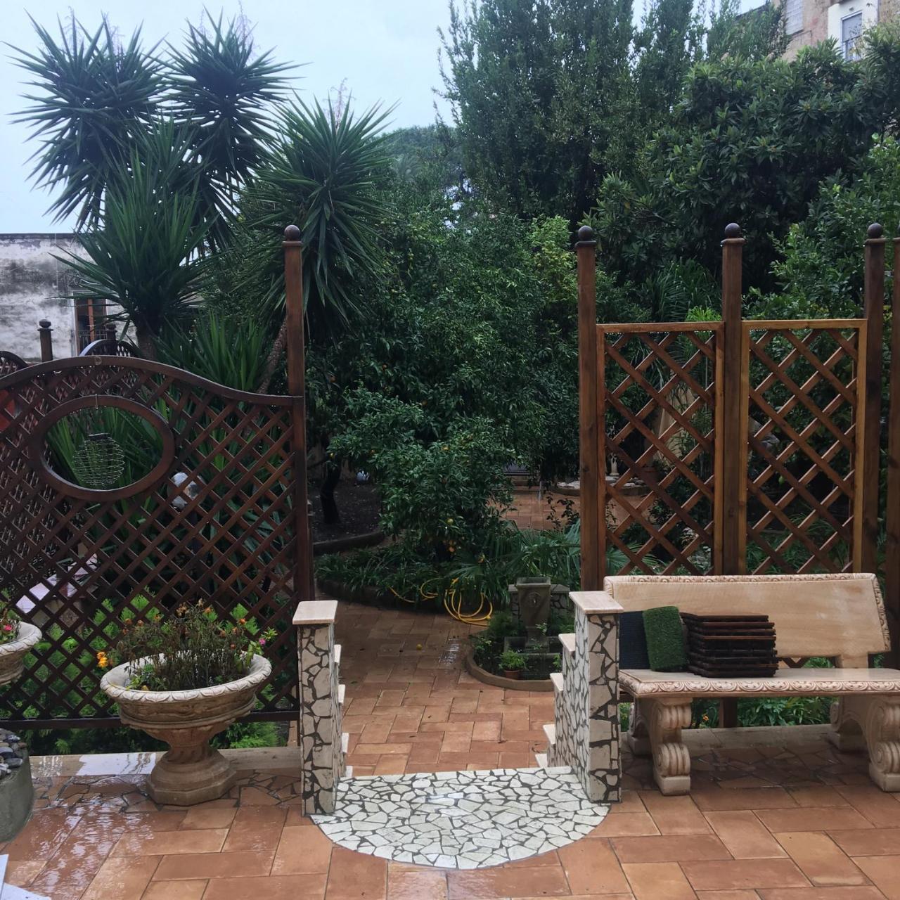 לינה וארוחת בוקר נאפולי Il Giardino Di Daphne מראה חיצוני תמונה
