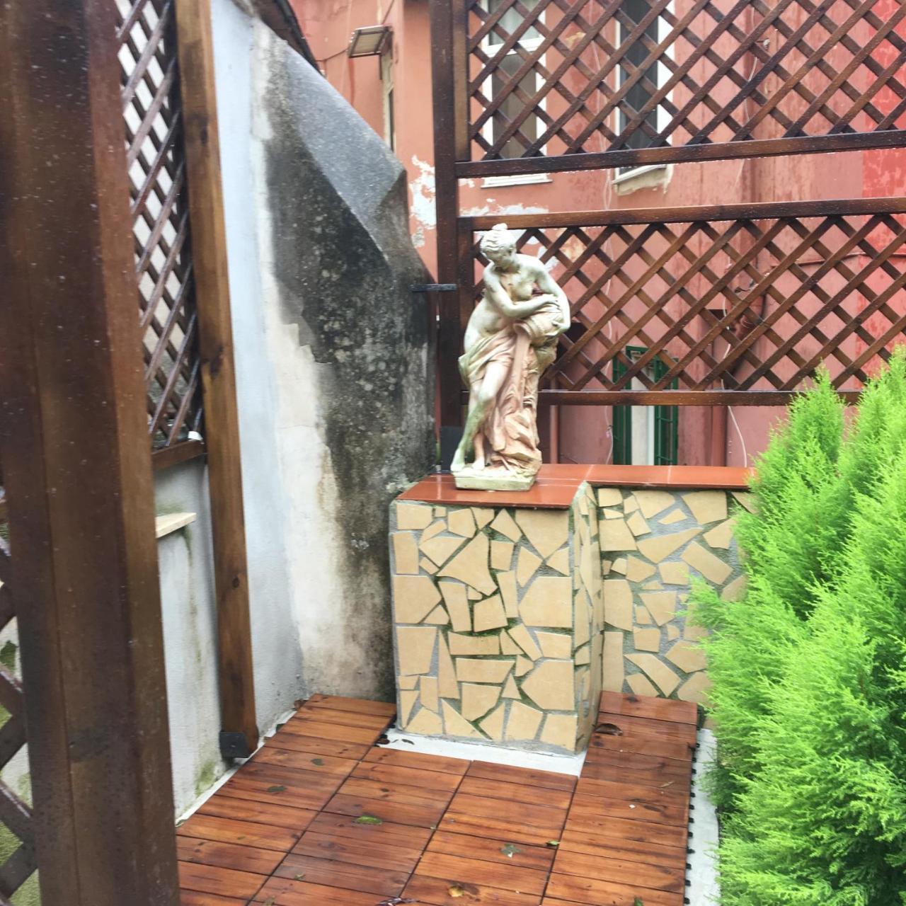 לינה וארוחת בוקר נאפולי Il Giardino Di Daphne מראה חיצוני תמונה