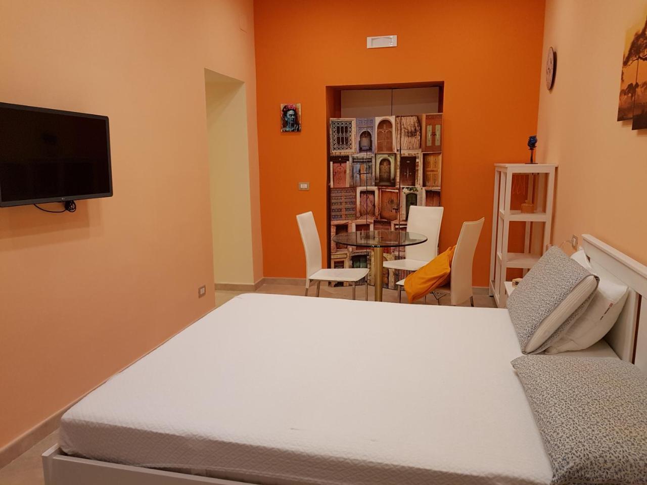 לינה וארוחת בוקר נאפולי Il Giardino Di Daphne מראה חיצוני תמונה